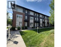 202 Evansridge Park NW Evanston