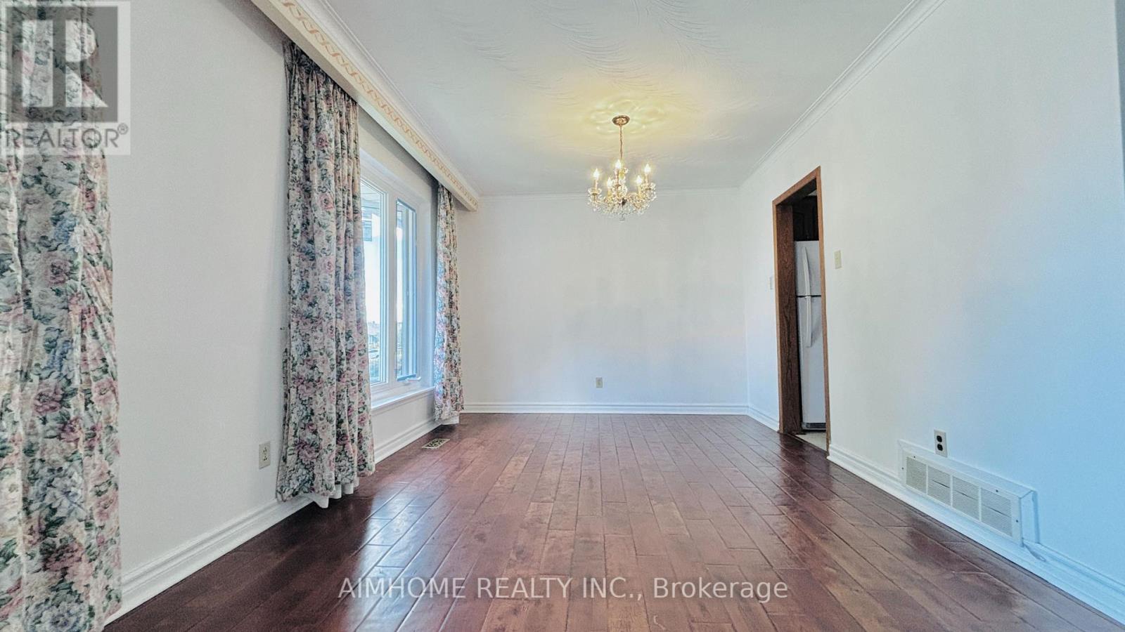 19 Sunderland Crescent, Toronto, Ontario  M1H 2V2 - Photo 13 - E12372073