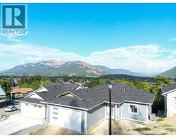 806 Cliff Avenue Unit# 102 Enderby / Grindrod