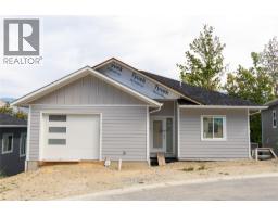 806 Cliff Avenue Unit# 103 Enderby / Grindrod
