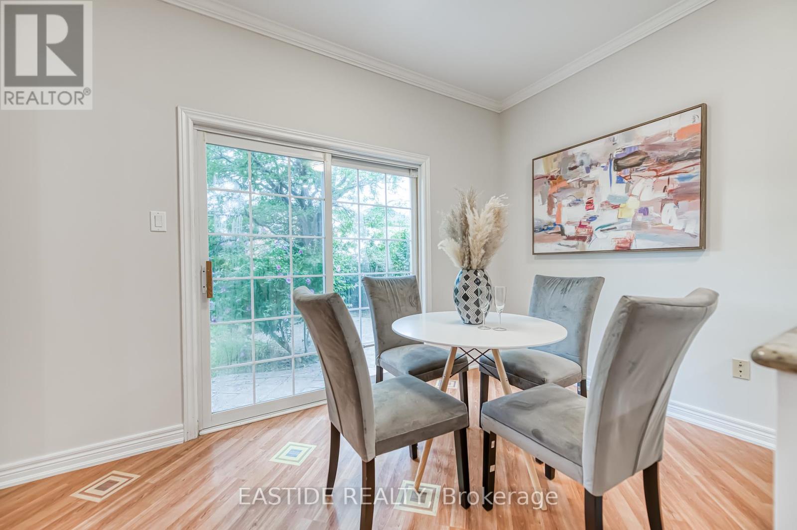 2422 Hertfordshire Way, Oakville, Ontario  L6H 7M5 - Photo 23 - W12372079