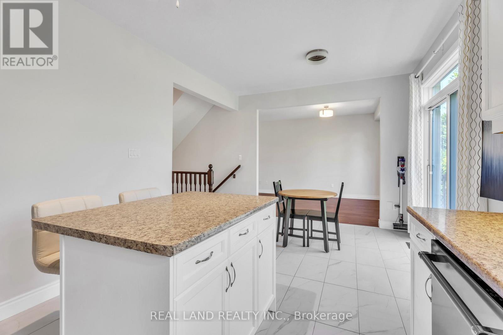 14 - 364 Skyline Avenue, London North, Ontario  N5X 0B4 - Photo 13 - X12372072