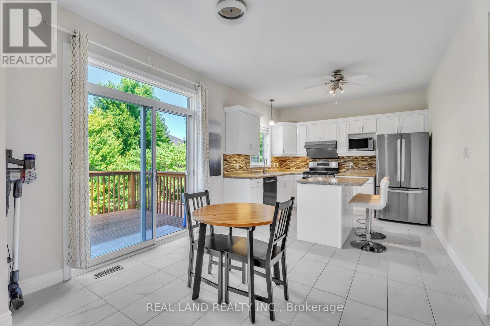 14 - 364 Skyline Avenue, London North, Ontario  N5X 0B4 - Photo 8 - X12372072