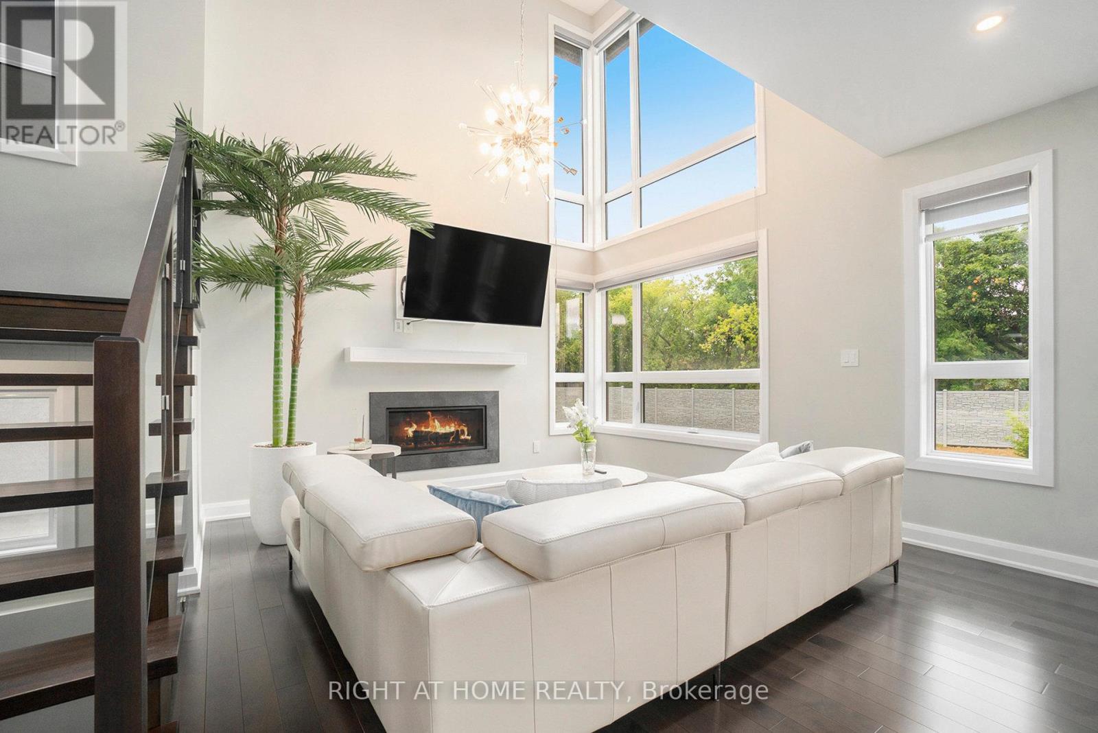 Property at 17 RIDEAU HEIGHTS DRIVE image 5