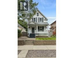 42 4 Street SE SE Hill