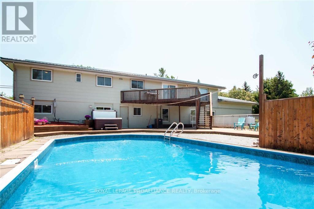 267 County Road 28, Prince Edward County, Ontario  K8N 4Z7 - Photo 41 - X12273076
