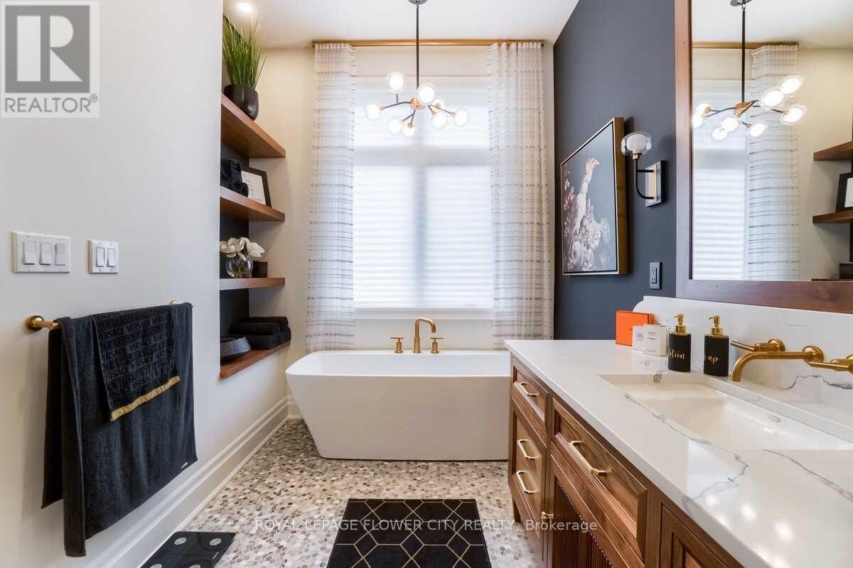 19 Whitcombe Way, Puslinch, Ontario N0B 2C0 - Photo 19 - X12365709