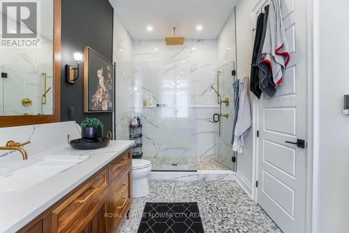 19 Whitcombe Way, Puslinch, Ontario N0B 2C0 - Photo 20 - X12365709