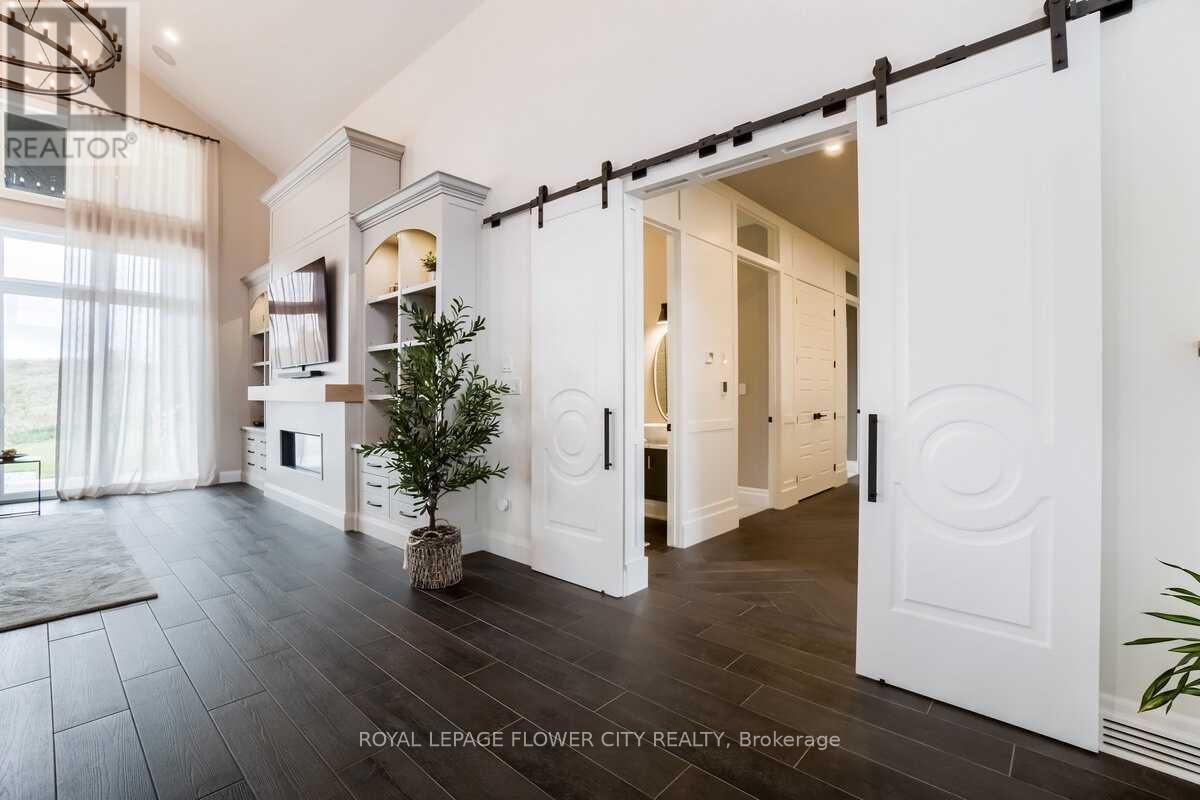 19 Whitcombe Way, Puslinch, Ontario N0B 2C0 - Photo 16 - X12365709