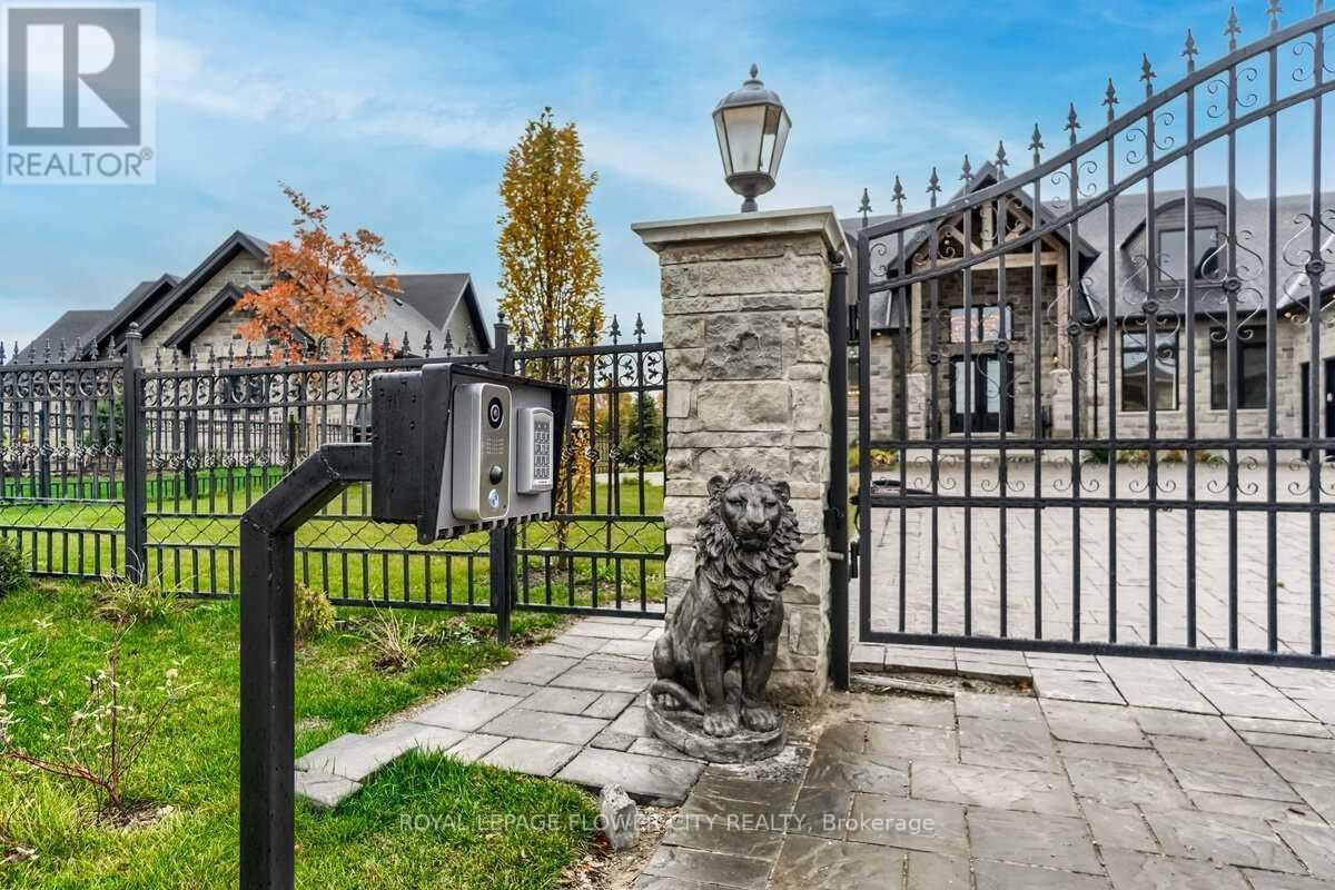 19 Whitcombe Way, Puslinch, Ontario N0B 2C0 - Photo 2 - X12365709