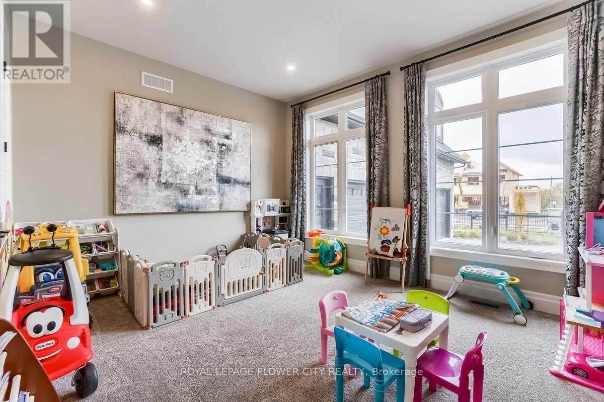 19 Whitcombe Way, Puslinch, Ontario N0B 2C0 - Photo 24 - X12365709