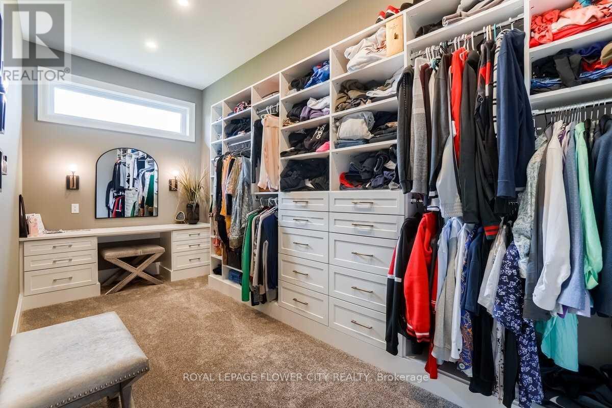 19 Whitcombe Way, Puslinch, Ontario N0B 2C0 - Photo 40 - X12365709