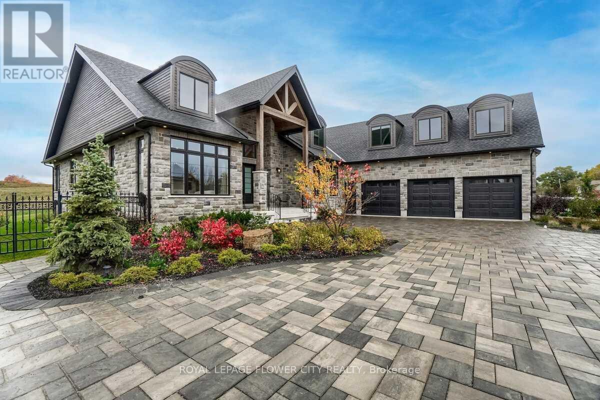 19 Whitcombe Way, Puslinch, Ontario N0B 2C0 - Photo 3 - X12365709