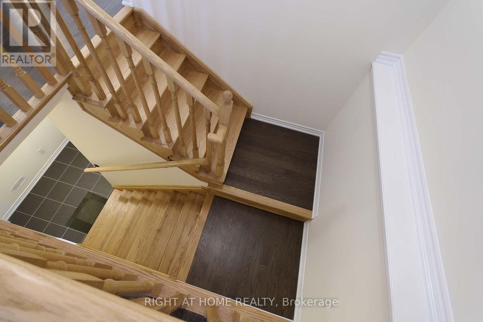 49 Simona Avenue, Wasaga Beach, Ontario  L9Z 0L3 - Photo 27 - S12372144