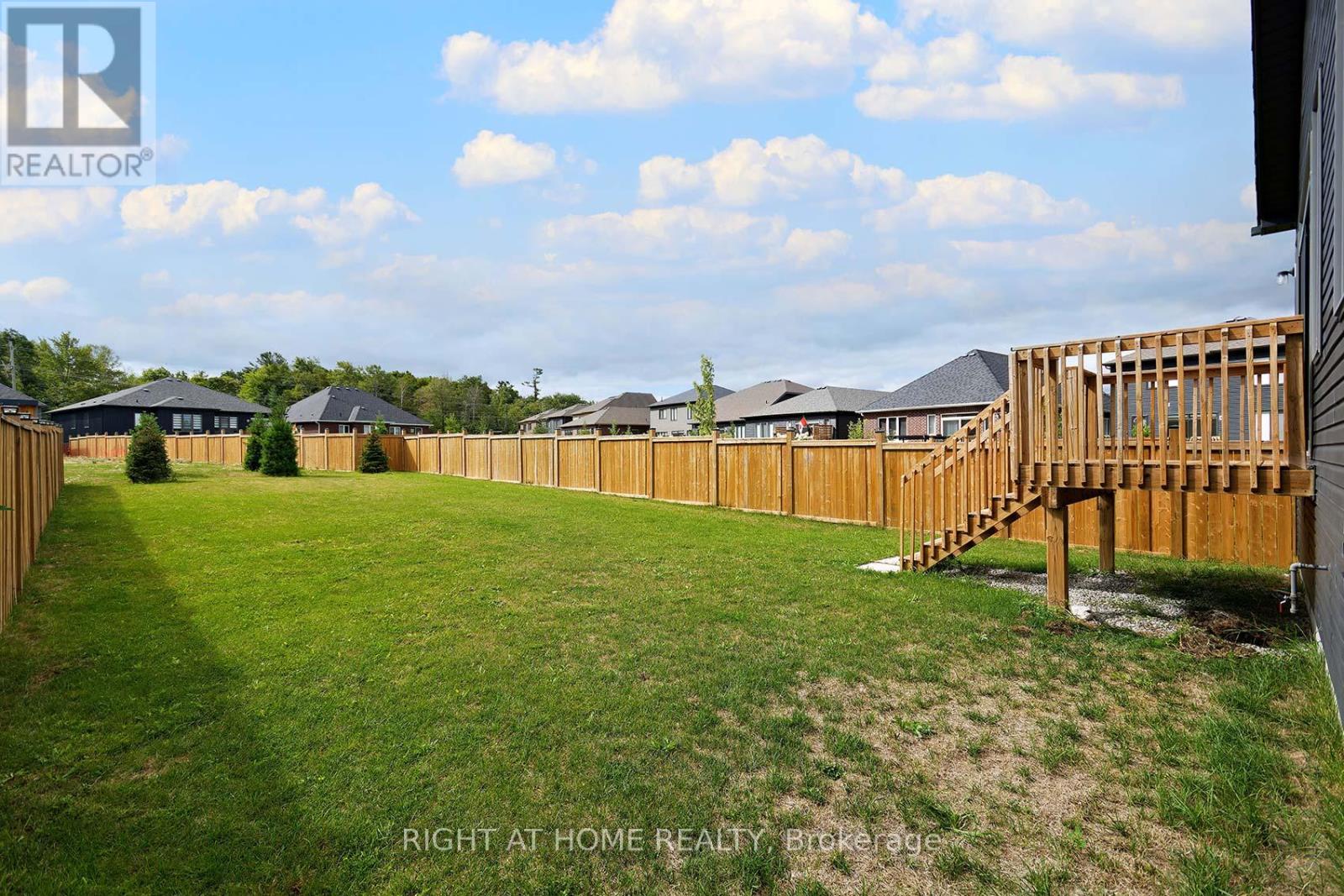 49 Simona Avenue, Wasaga Beach, Ontario  L9Z 0L3 - Photo 33 - S12372144