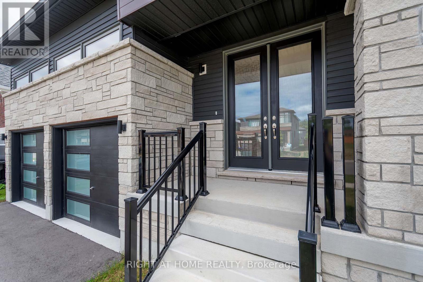 49 Simona Avenue, Wasaga Beach, Ontario  L9Z 0L3 - Photo 5 - S12372144