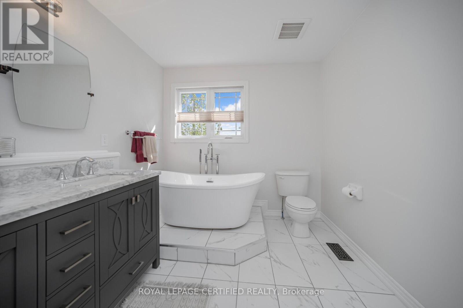 252 Vintage Gate, Brampton, Ontario  L6X 5B7 - Photo 19 - W12334496