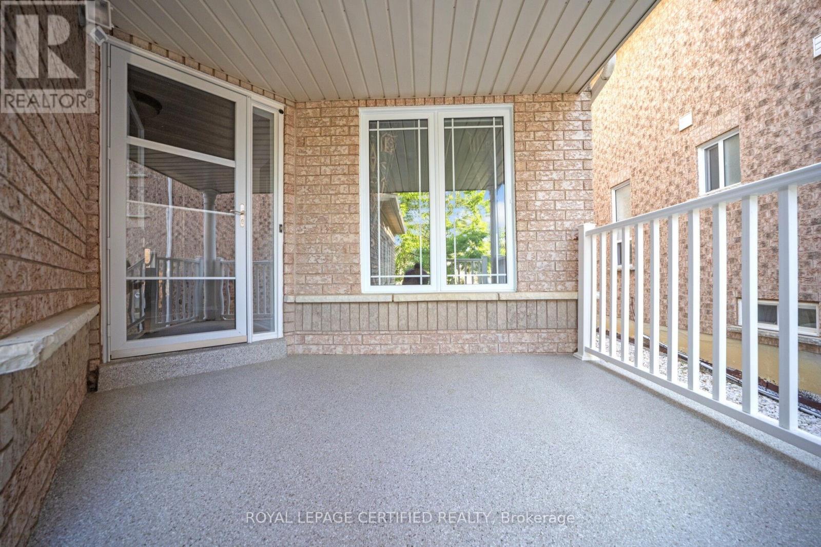 252 Vintage Gate, Brampton, Ontario  L6X 5B7 - Photo 3 - W12334496