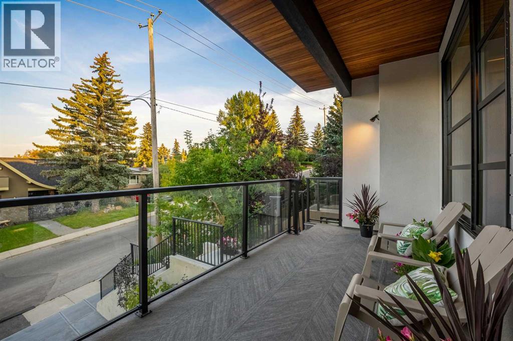 Property at 1415 24 Street SW image 4