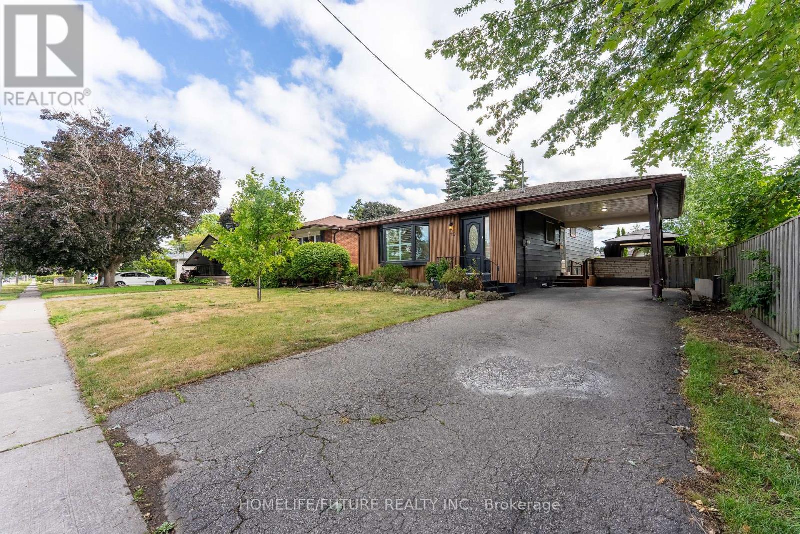 Property at 219 GUELPH STREET image 4