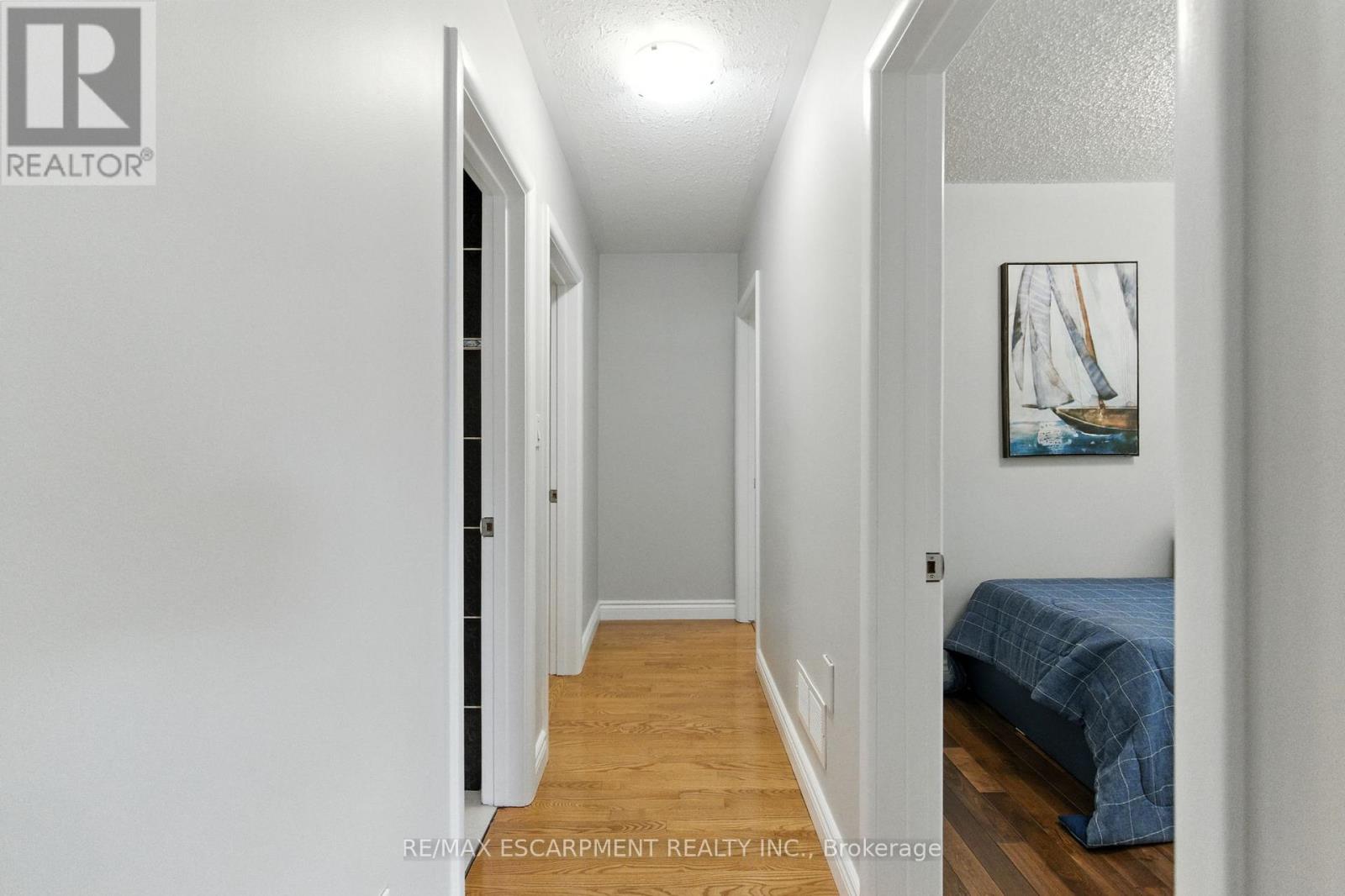 10 Sheffield Avenue, Brantford, Ontario  N3S 6V8 - Photo 17 - X12372142