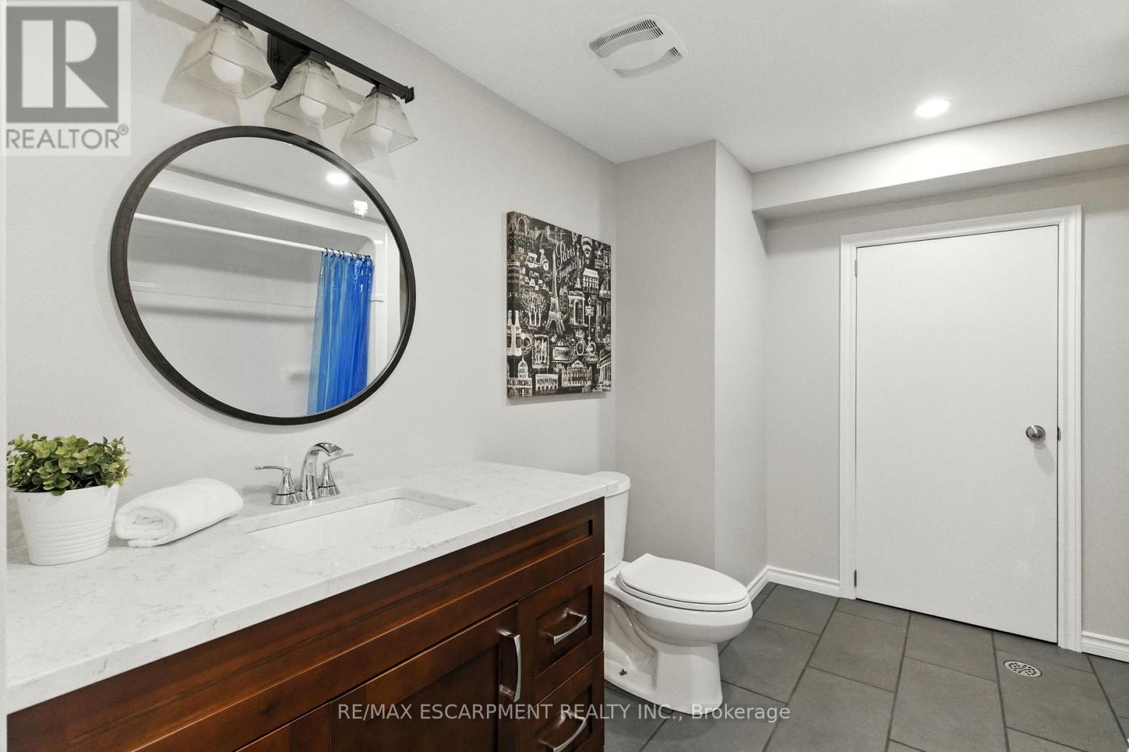 10 Sheffield Avenue, Brantford, Ontario  N3S 6V8 - Photo 32 - X12372142