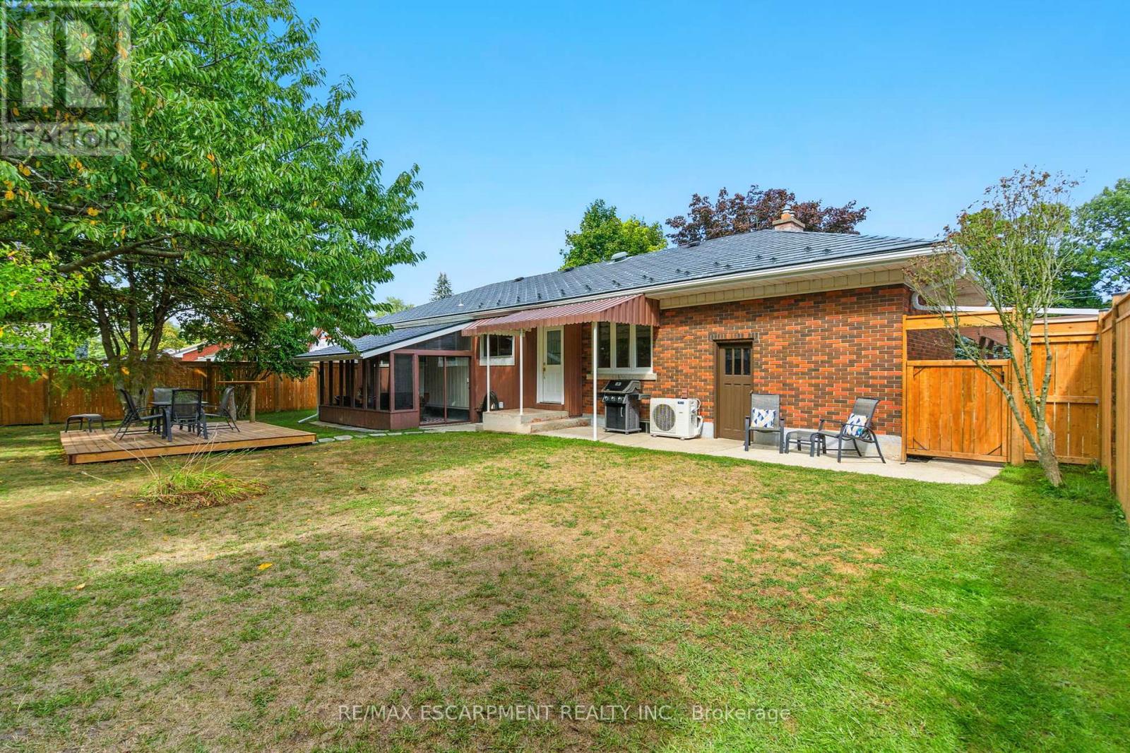 10 Sheffield Avenue, Brantford, Ontario  N3S 6V8 - Photo 43 - X12372142