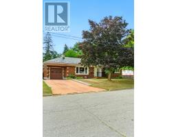10 SHEFFIELD AVENUE