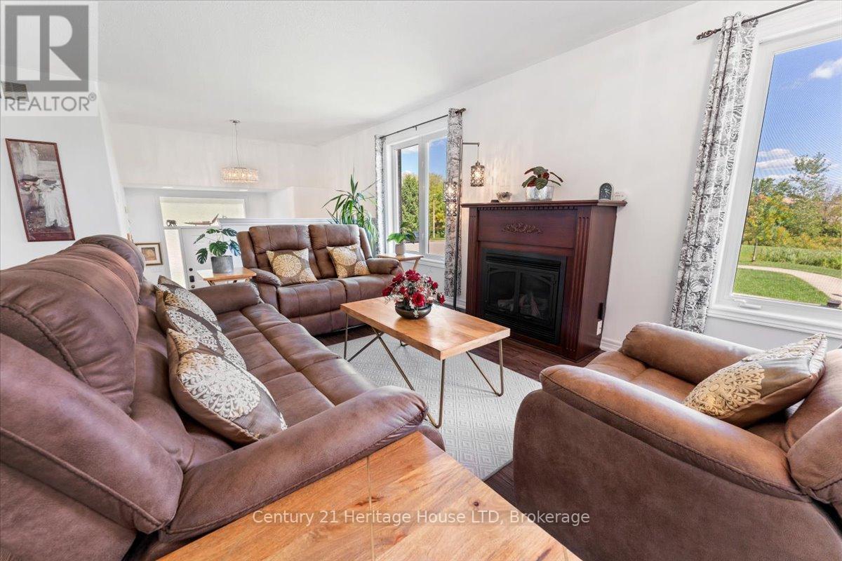 125 Gretel Place, Welland, Ontario  L3C 7H5 - Photo 22 - X12370708