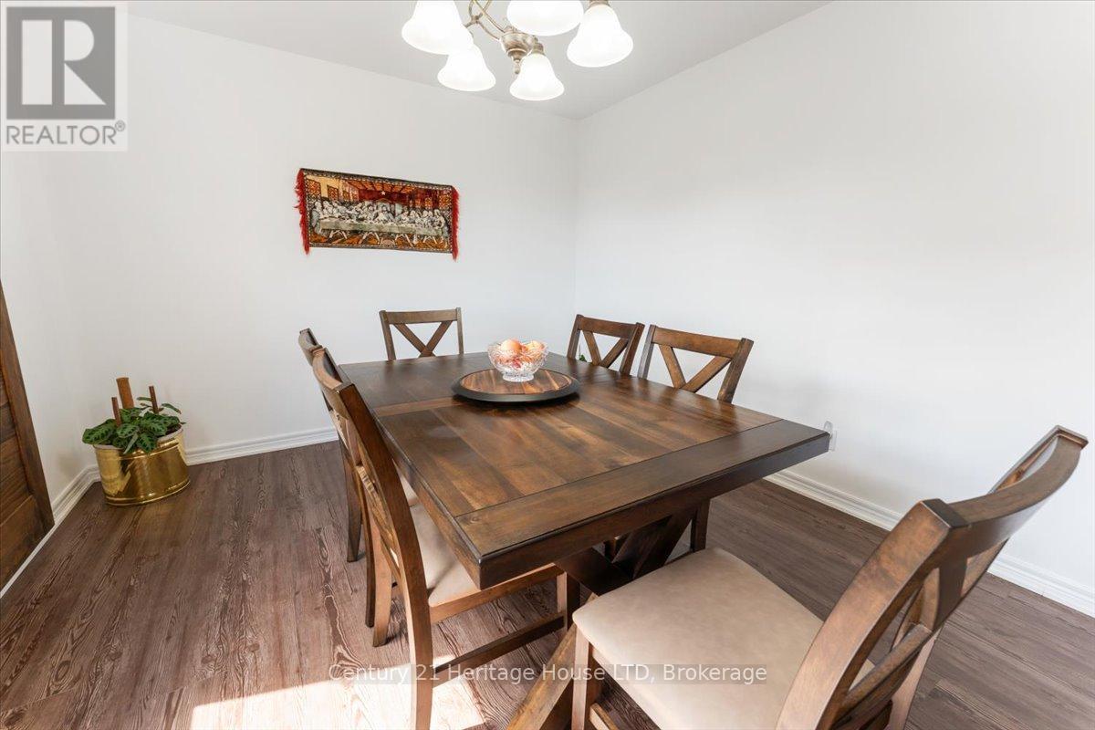 125 Gretel Place, Welland, Ontario  L3C 7H5 - Photo 29 - X12370708