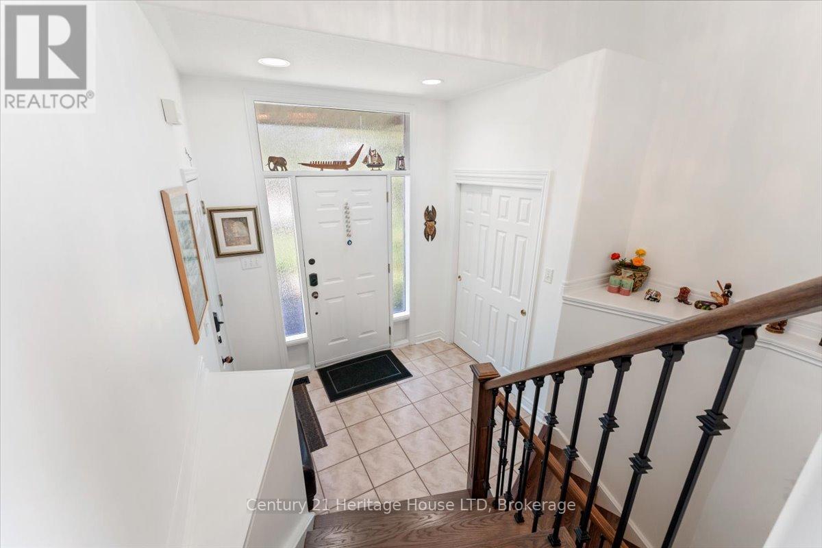 125 Gretel Place, Welland, Ontario  L3C 7H5 - Photo 18 - X12370708