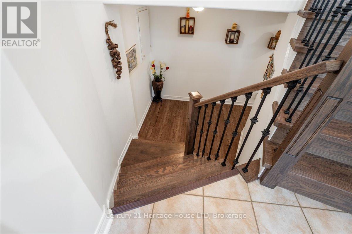 125 Gretel Place, Welland, Ontario  L3C 7H5 - Photo 36 - X12370708