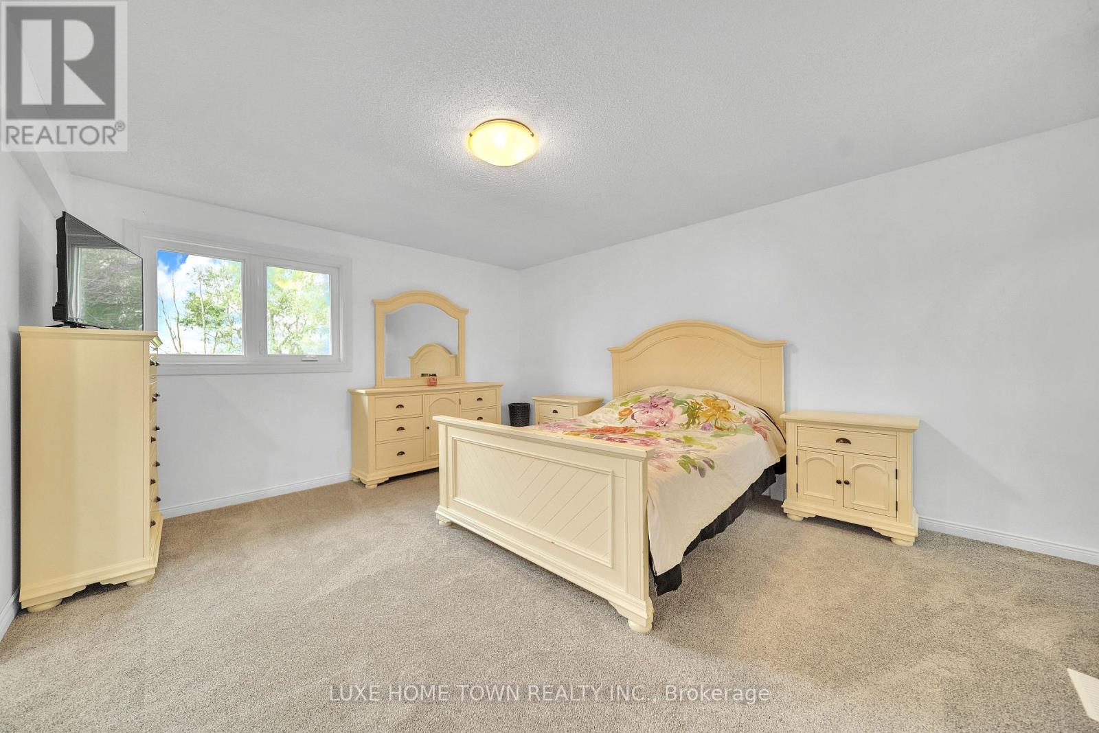 170 Elmslie Place, Centre Wellington, Ontario  N0B 1S0 - Photo 32 - X12371870