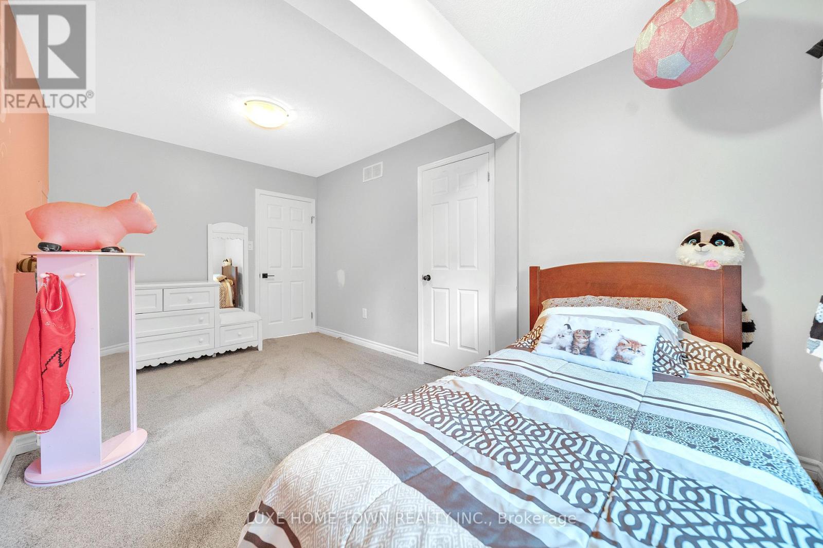 170 Elmslie Place, Centre Wellington, Ontario  N0B 1S0 - Photo 38 - X12371870
