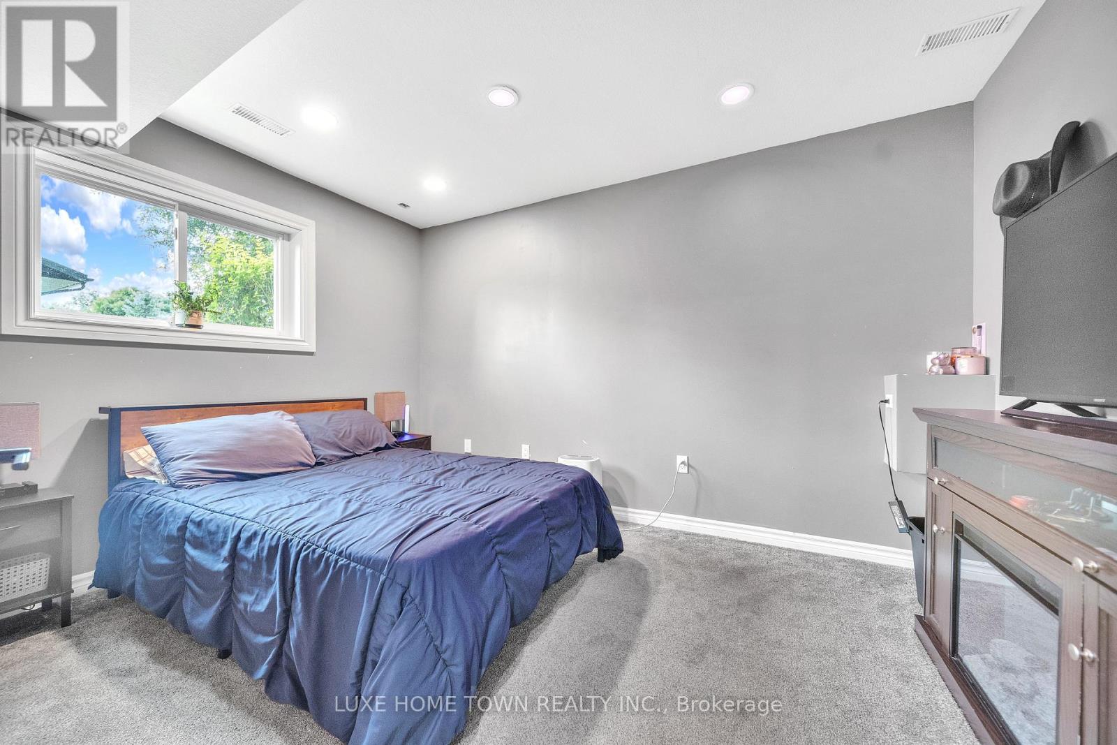 170 Elmslie Place, Centre Wellington, Ontario  N0B 1S0 - Photo 41 - X12371870