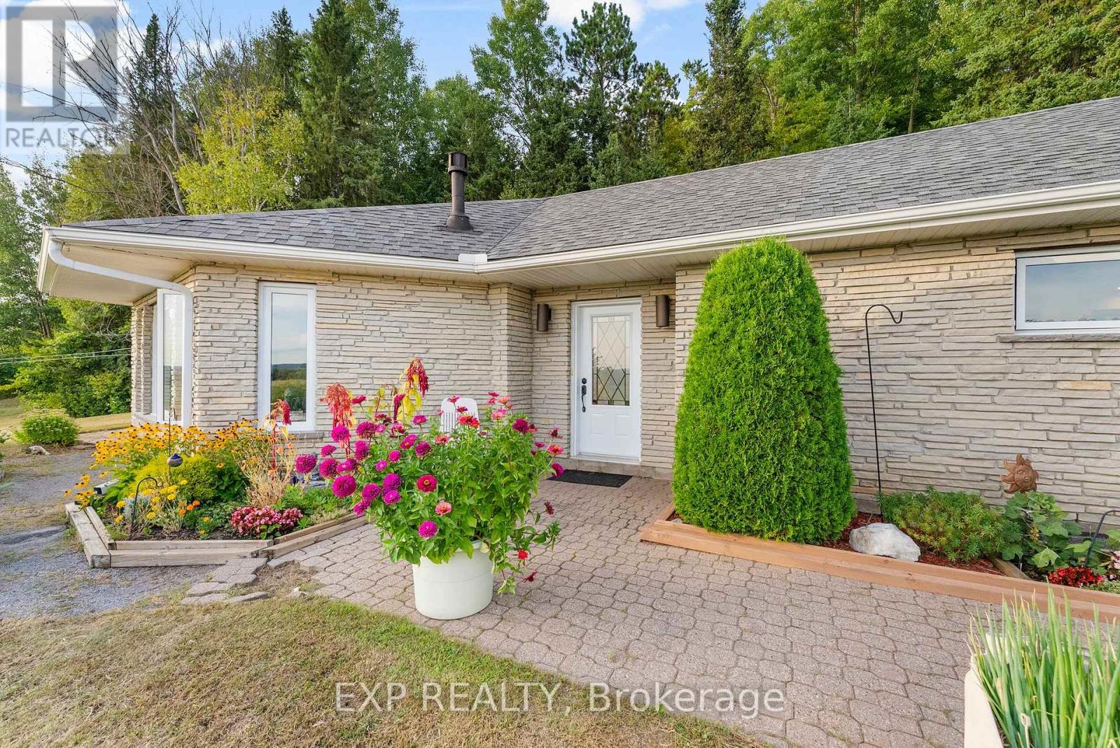 2012 60 Highway, Horton, Ontario  K7V 3Z6 - Photo 6 - X12372161