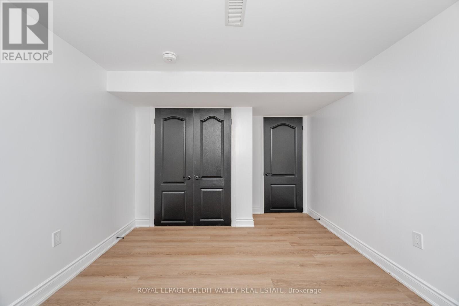 Bsmt - 812 Tenth Avenue, Hamilton, Ontario  L8T 2G6 - Photo 18 - X12372158