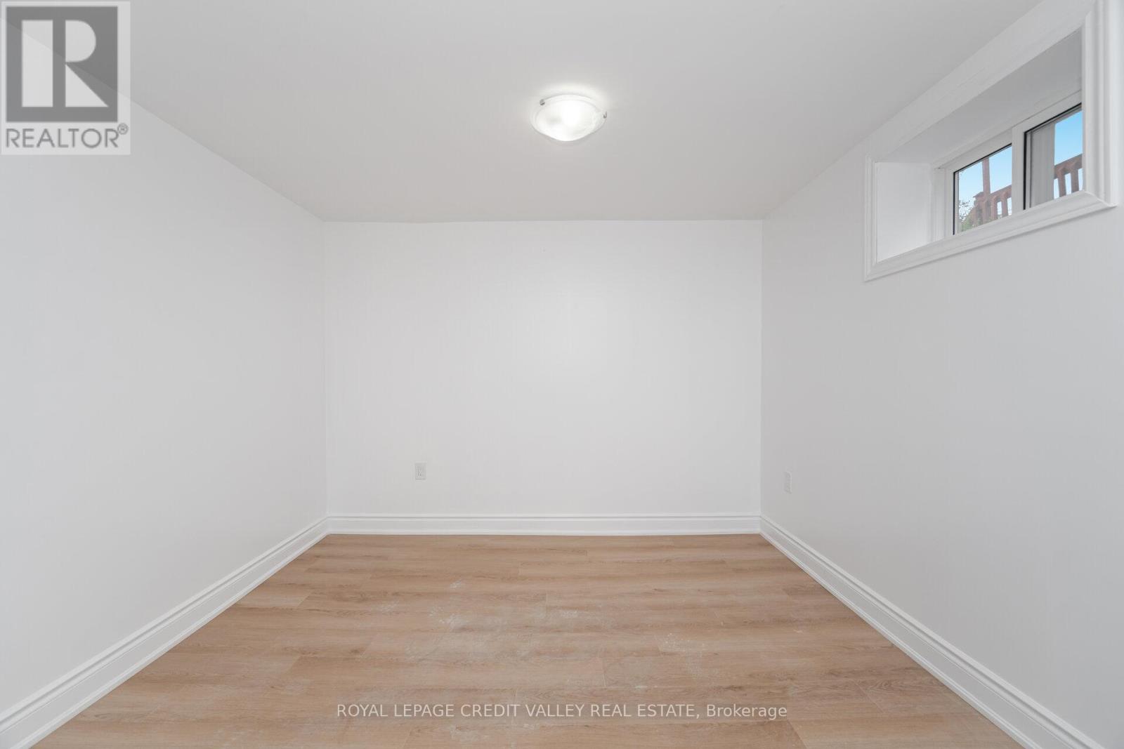 Bsmt - 812 Tenth Avenue, Hamilton, Ontario  L8T 2G6 - Photo 20 - X12372158