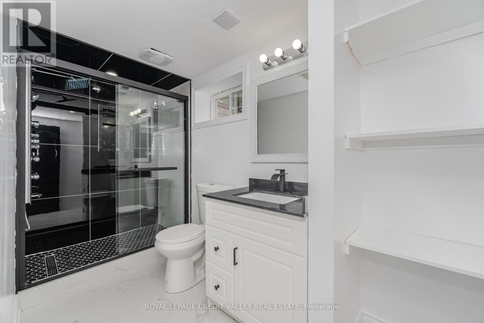 Bsmt - 812 Tenth Avenue, Hamilton, Ontario  L8T 2G6 - Photo 21 - X12372158