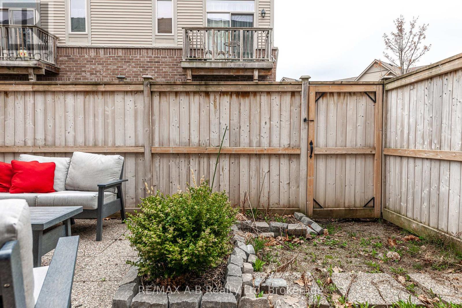 51 - 342 Mill Street, Kitchener, Ontario  N2M 0A4 - Photo 46 - X12372167