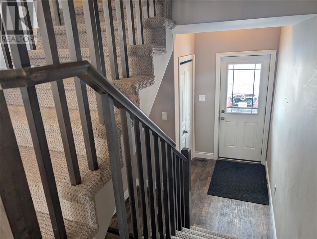 156 Eclipse Crescent, Greater Sudbury, Ontario  P3B 0E6 - Photo 7 - 2124327