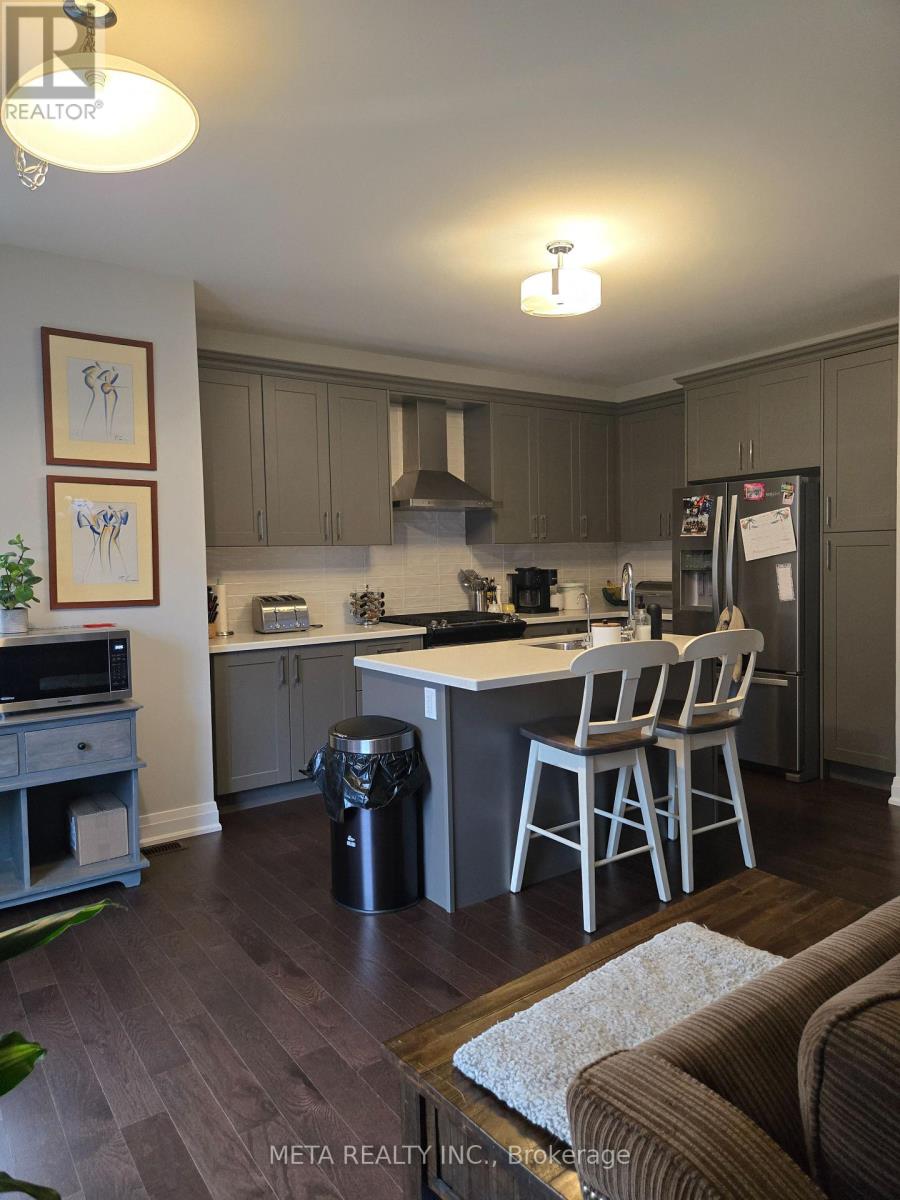 2 Periwinkle Road, Springwater, Ontario  L9X 2E2 - Photo 11 - S12372164