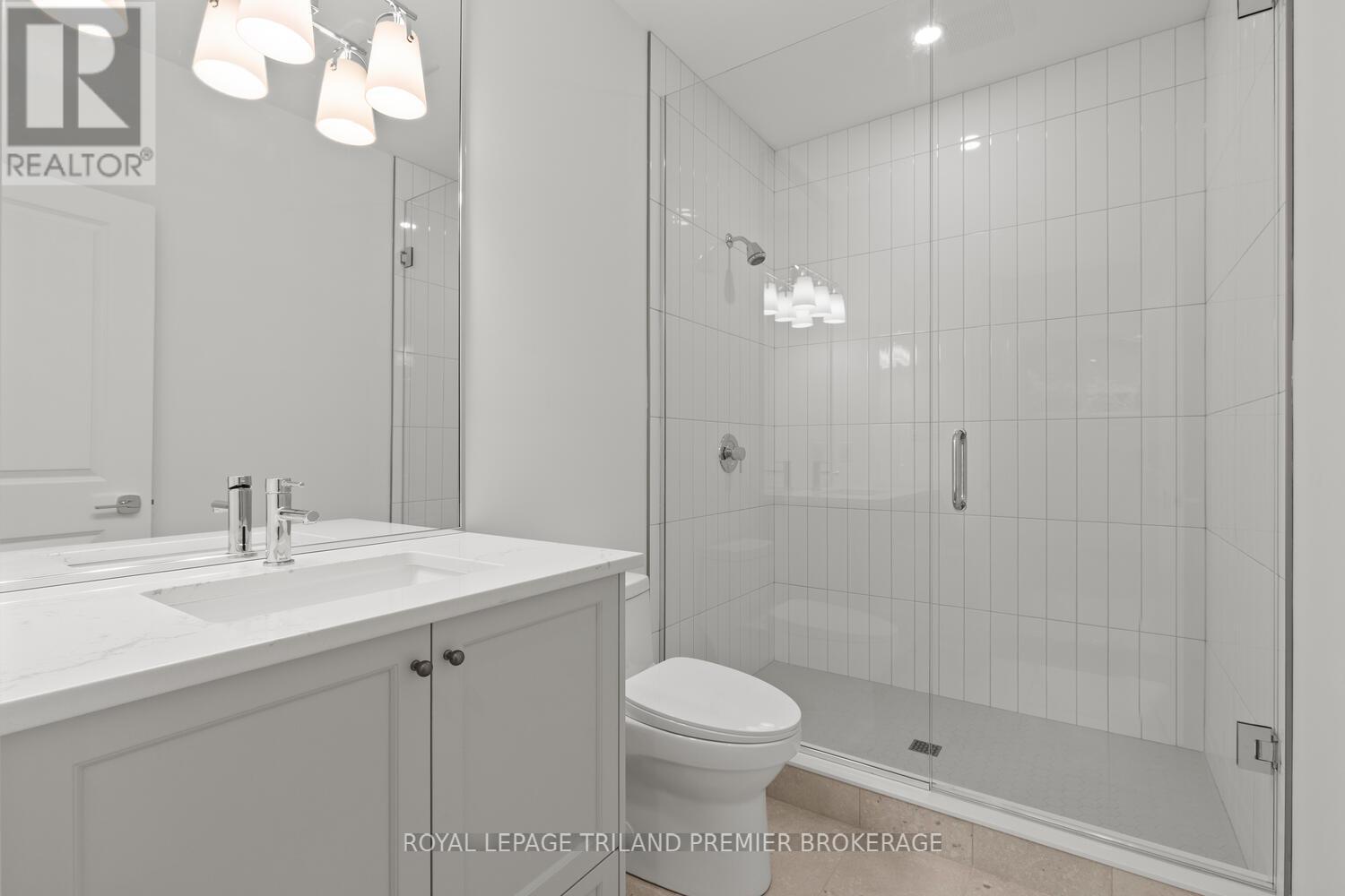 9940 Ontario Street, Lambton Shores, Ontario  N0M 2L0 - Photo 33 - X12372192