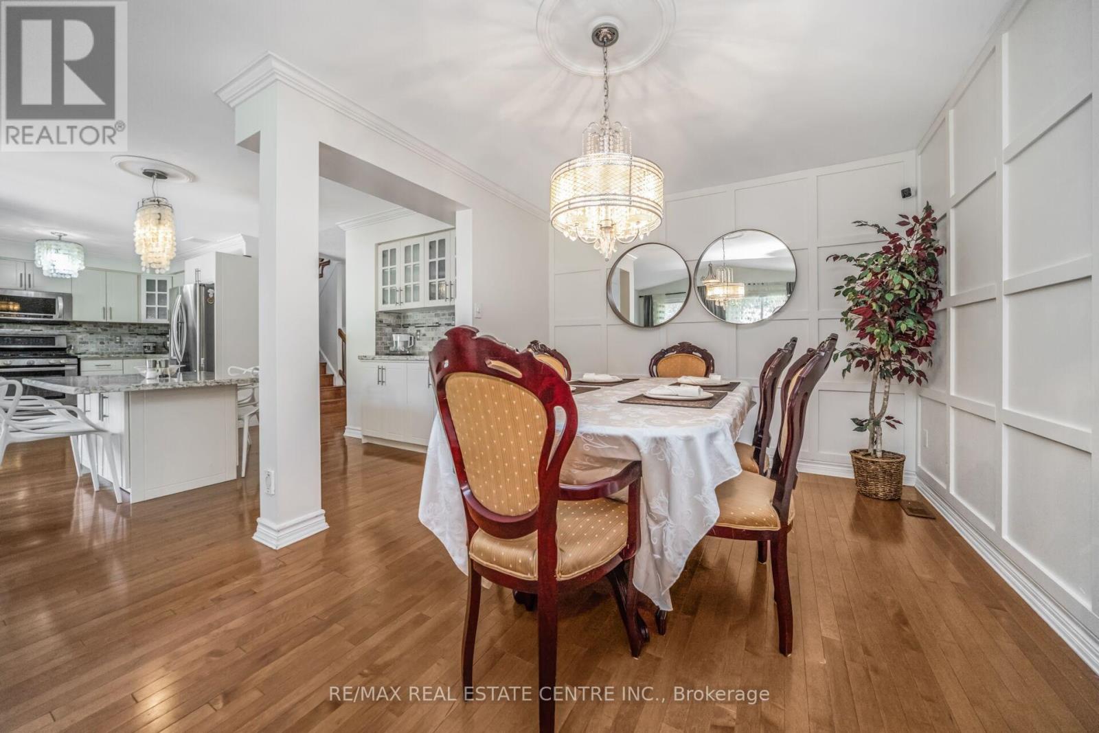 19 Hollowgrove Boulevard, Brampton (Vales Of Castlemore), Ontario  L6P 1B1 - Photo 15 - W12372180