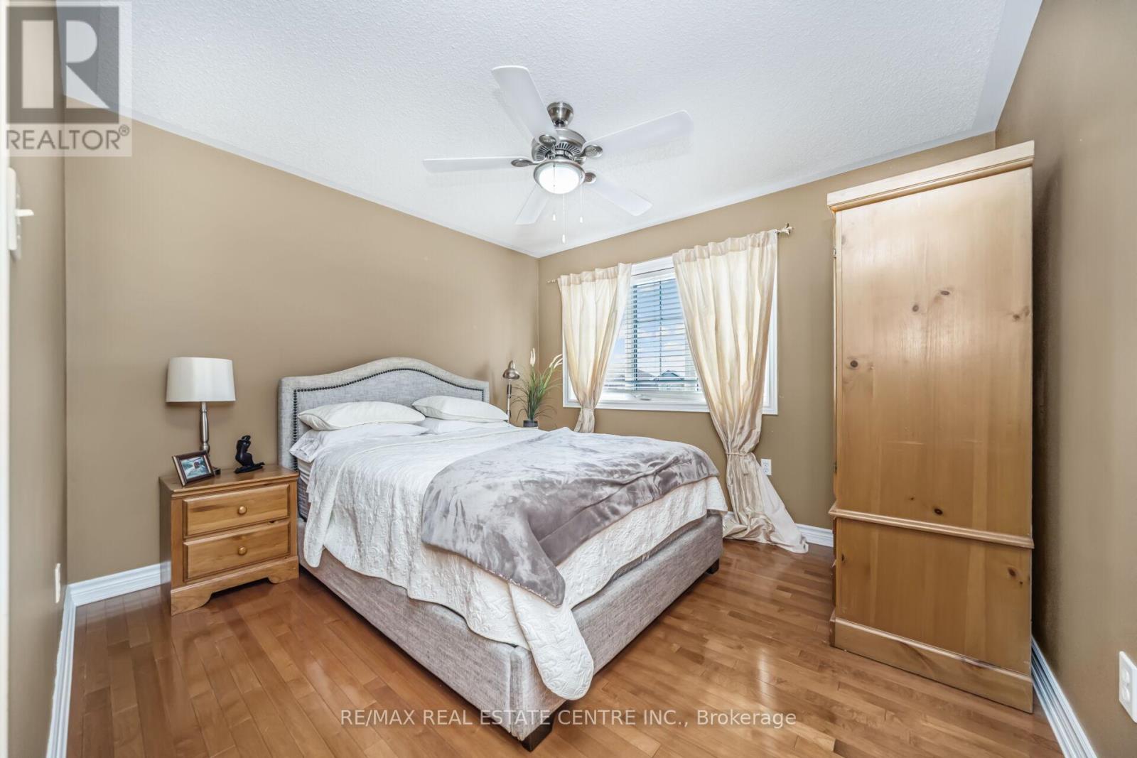 19 Hollowgrove Boulevard, Brampton (Vales Of Castlemore), Ontario  L6P 1B1 - Photo 20 - W12372180