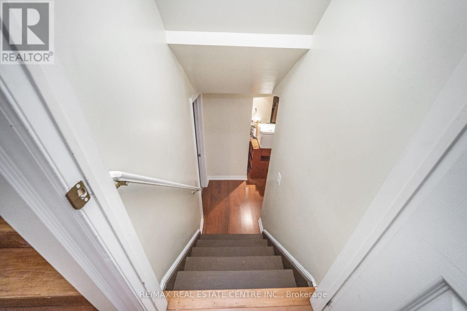 19 Hollowgrove Boulevard, Brampton (Vales Of Castlemore), Ontario  L6P 1B1 - Photo 32 - W12372180
