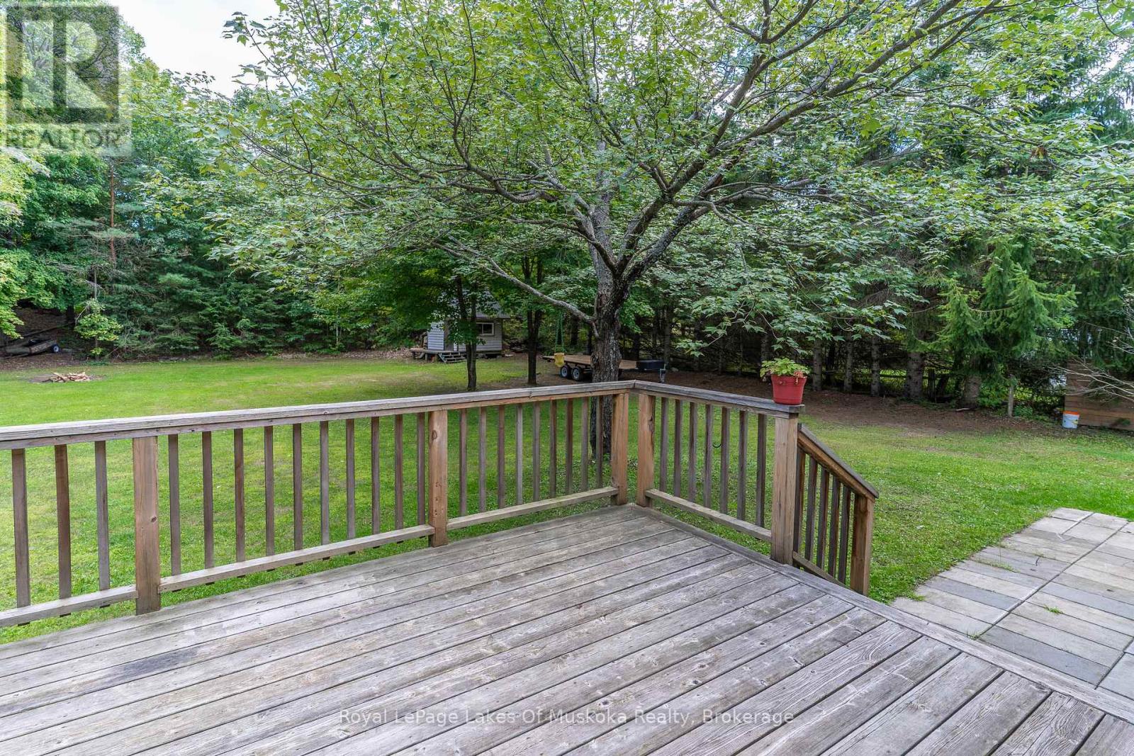 70 Meadow Heights Drive, Bracebridge, Ontario  P1L 1A3 - Photo 18 - X12372183