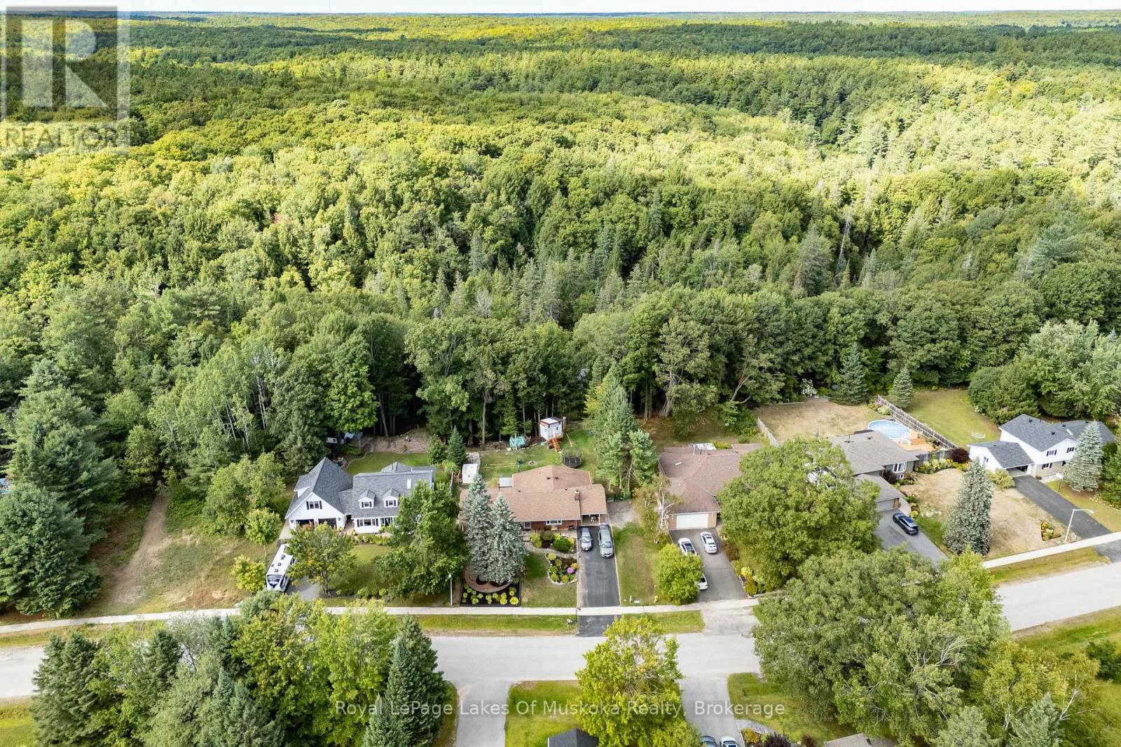 70 Meadow Heights Drive, Bracebridge, Ontario  P1L 1A3 - Photo 28 - X12372183