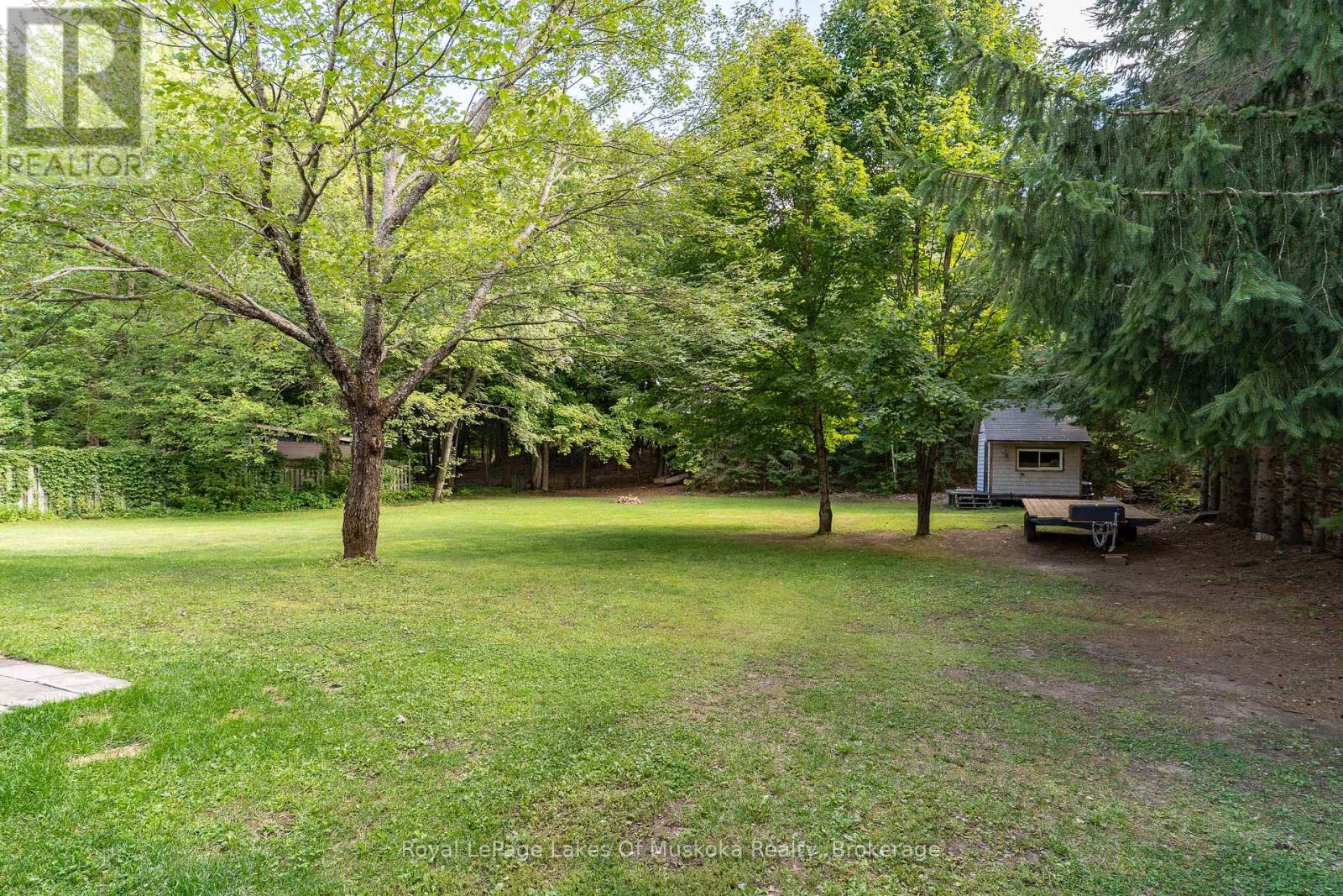 70 Meadow Heights Drive, Bracebridge, Ontario  P1L 1A3 - Photo 3 - X12372183