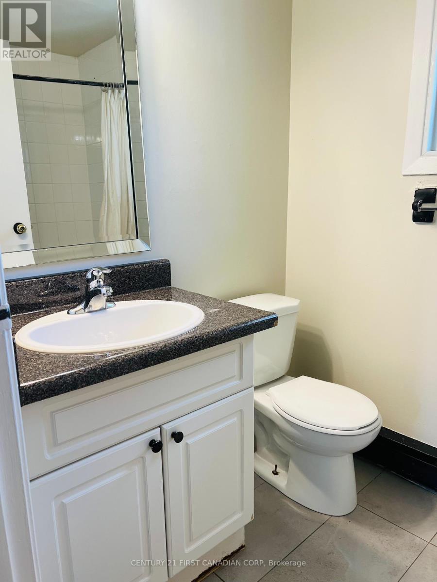 9 - 135 Belmont Drive, London South, Ontario  N6J 4J3 - Photo 14 - X12372217